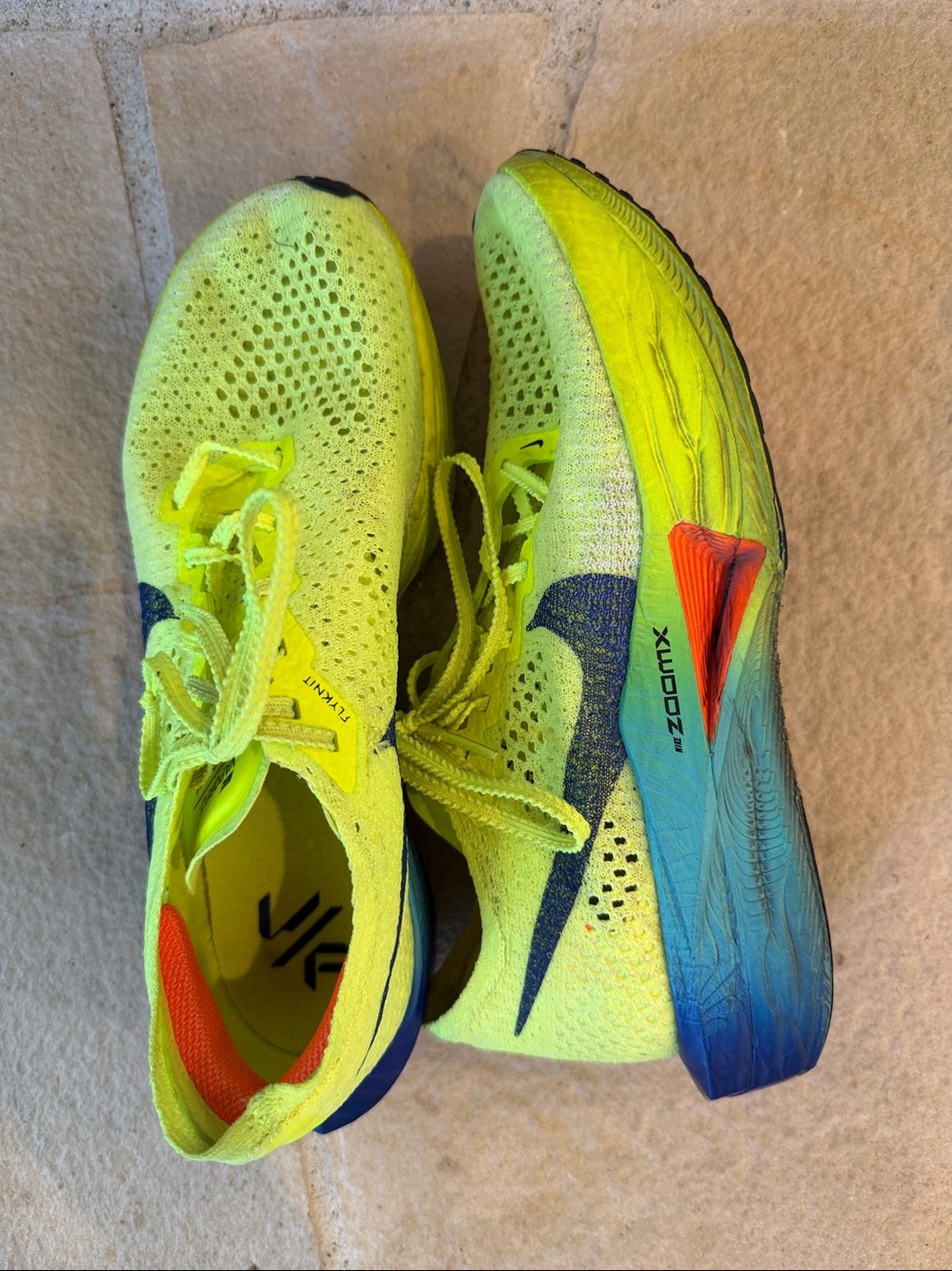 Nike ZoomX Vaporfly 3 DV4130-700 Women's Size 8 Volt Running Shoes